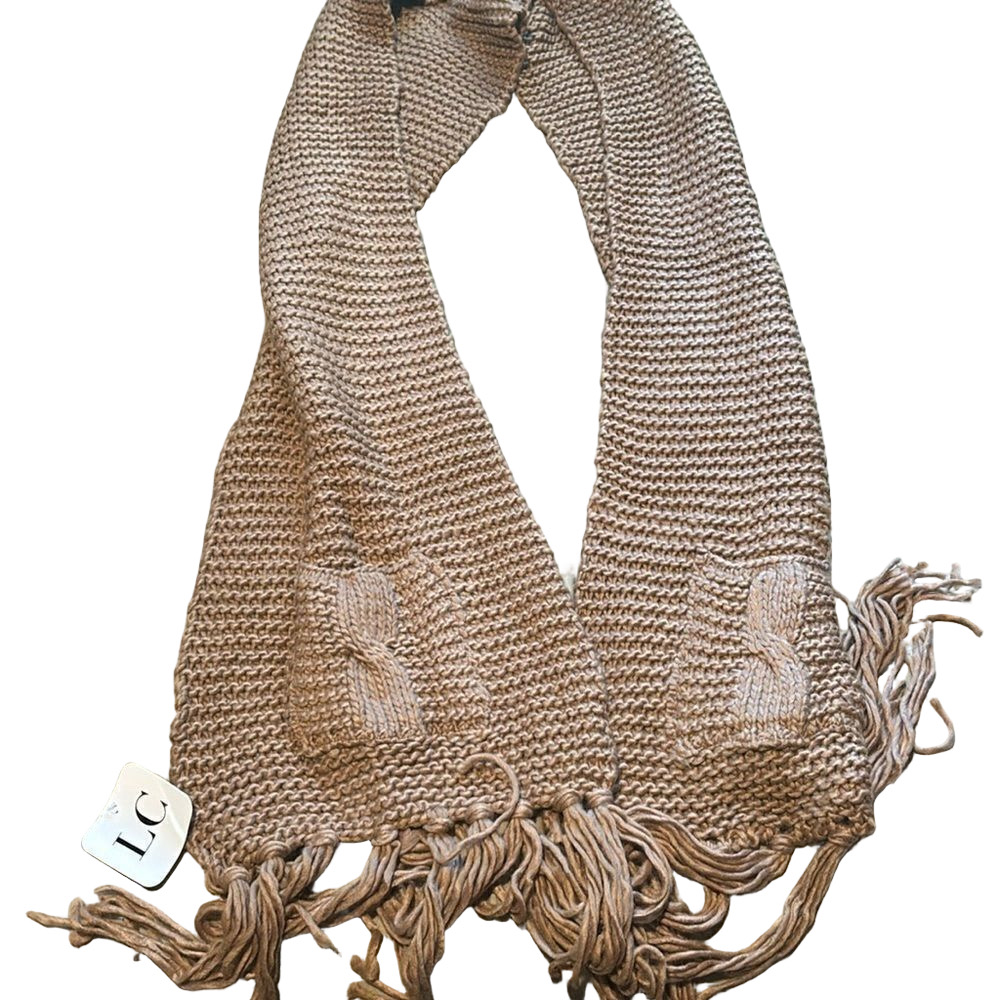 NWT cozy knit scarf